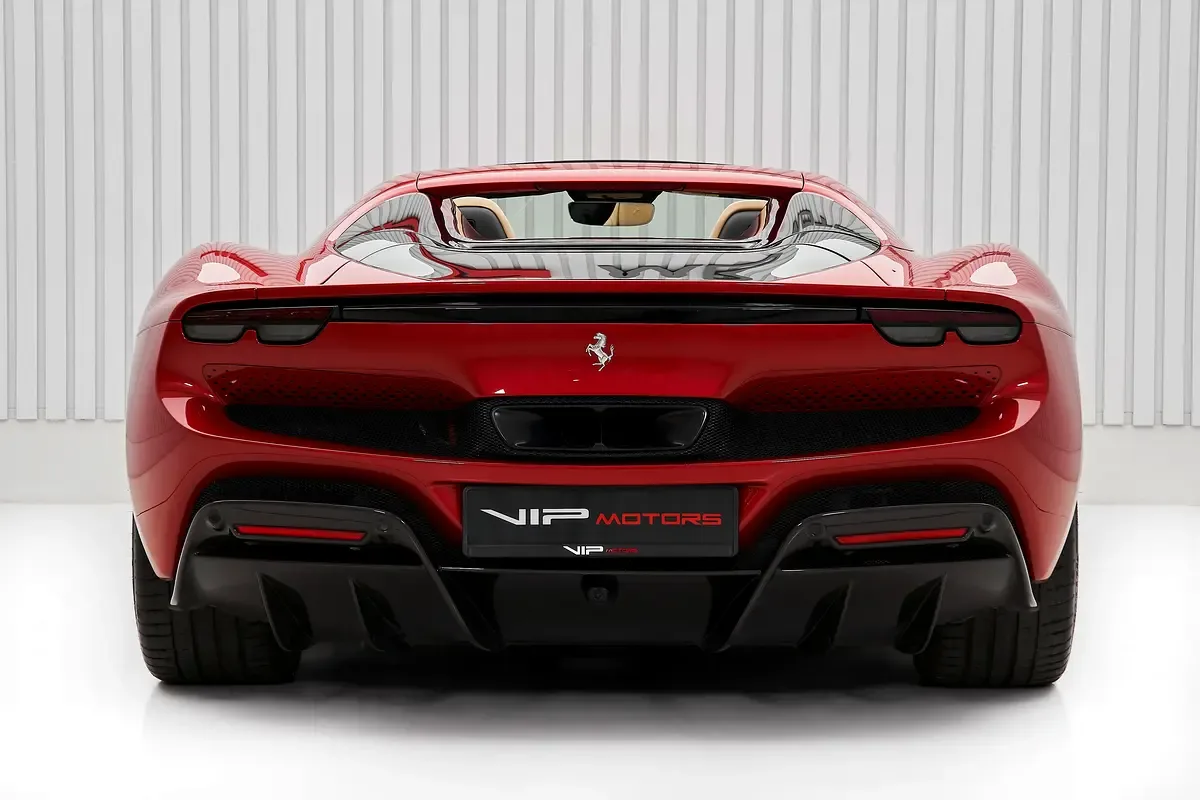 2023 Ferrari 296 GTS, 5/12