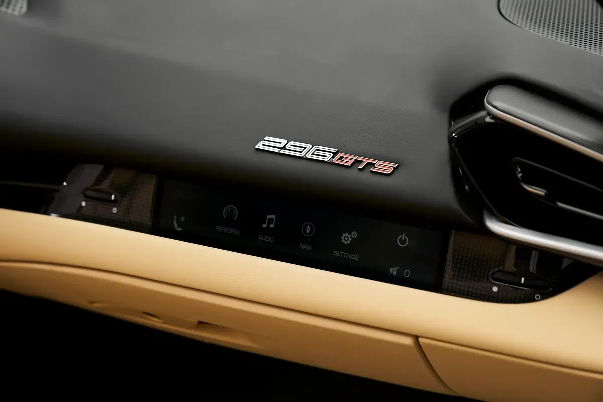 2023 Ferrari 296 GTS, 12/12
