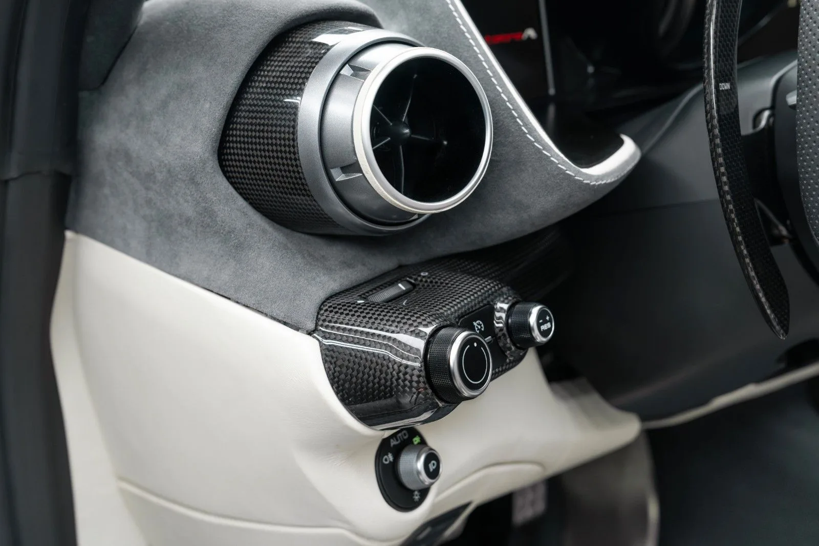 2023 Ferrari 812 Competizione A, 21/30