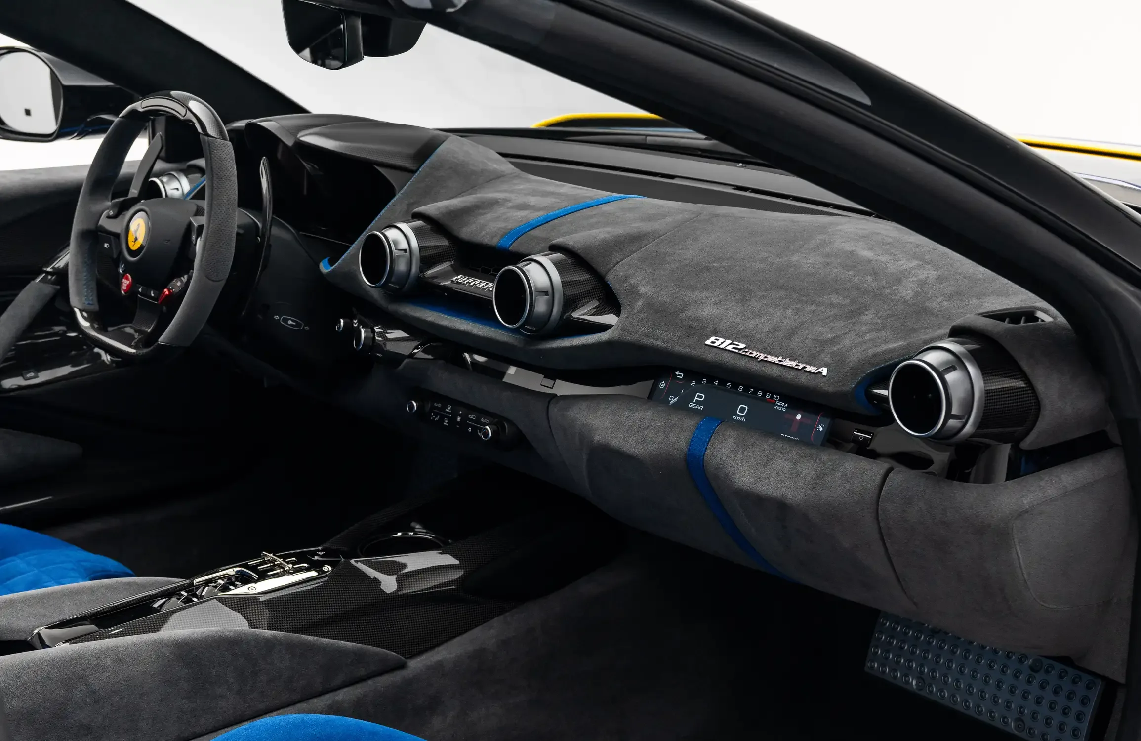 2023 Ferrari 812 Competizione A, 6/30