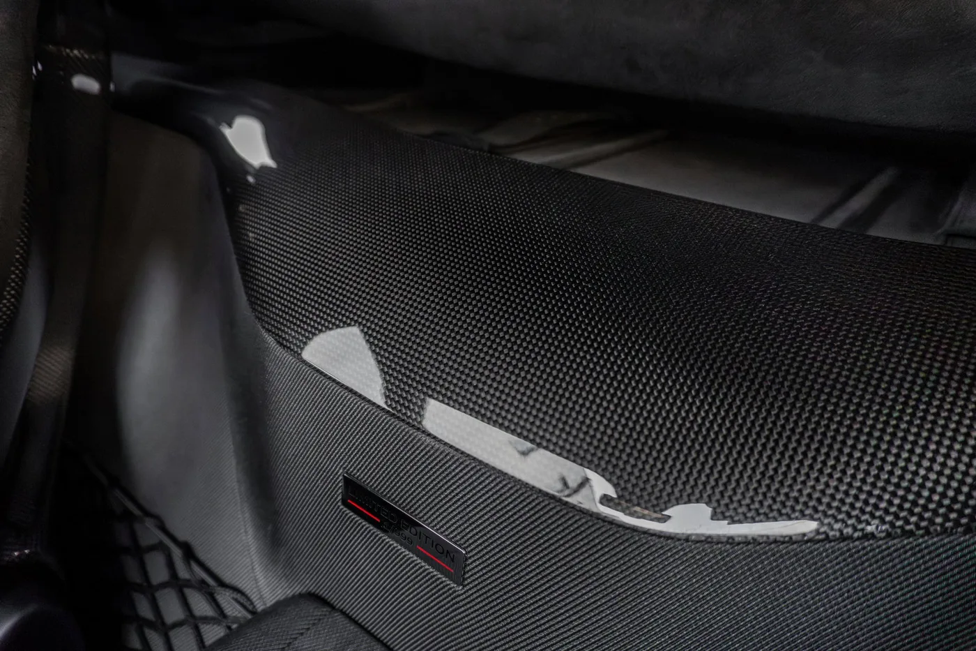2023 Ferrari 812 Competizione angeboten von einem Supersportwagenhändler in Woerden, Niederlande, Foto 16 von 25