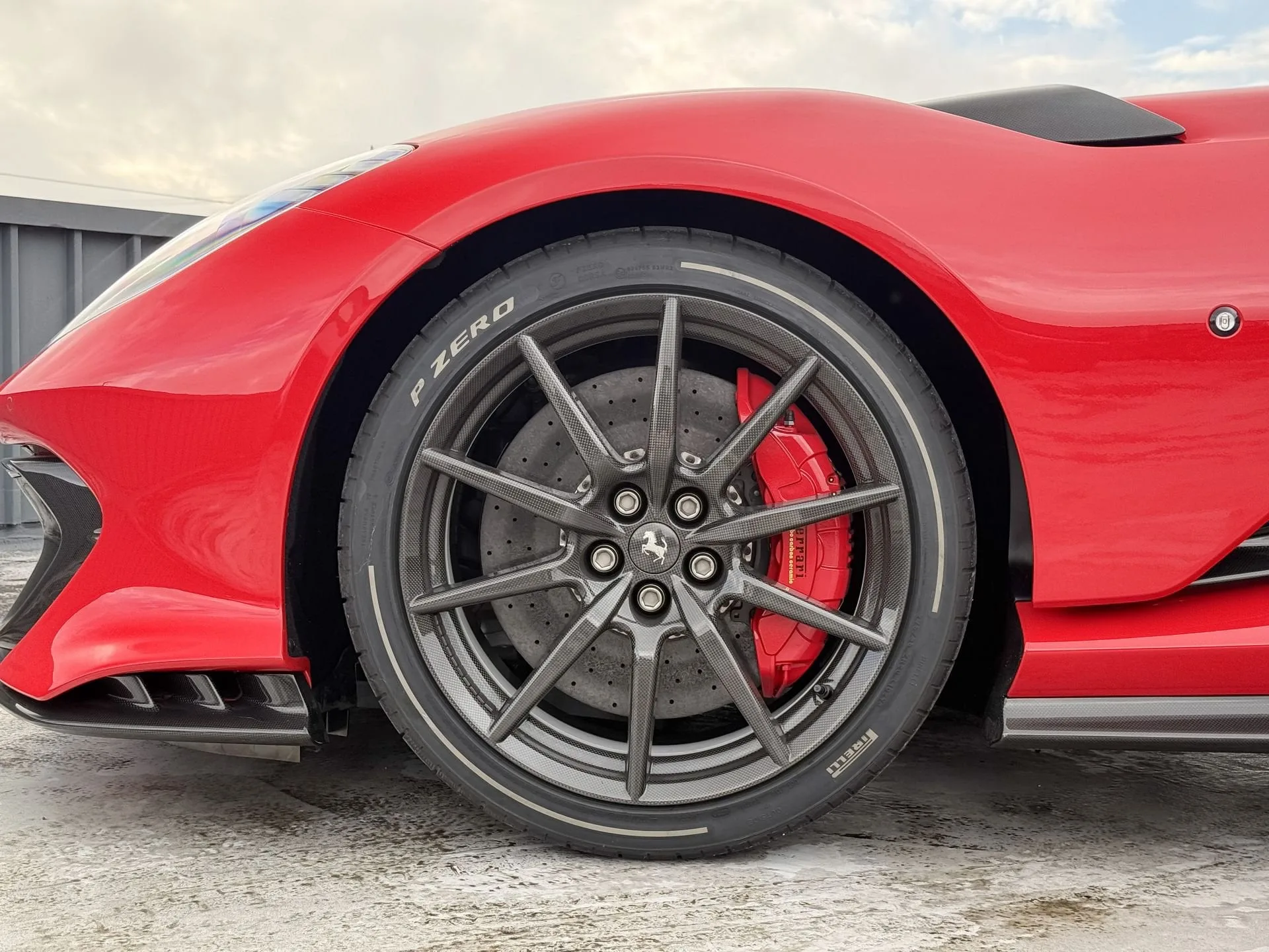 2023 Ferrari 812 Competizione, 7/22