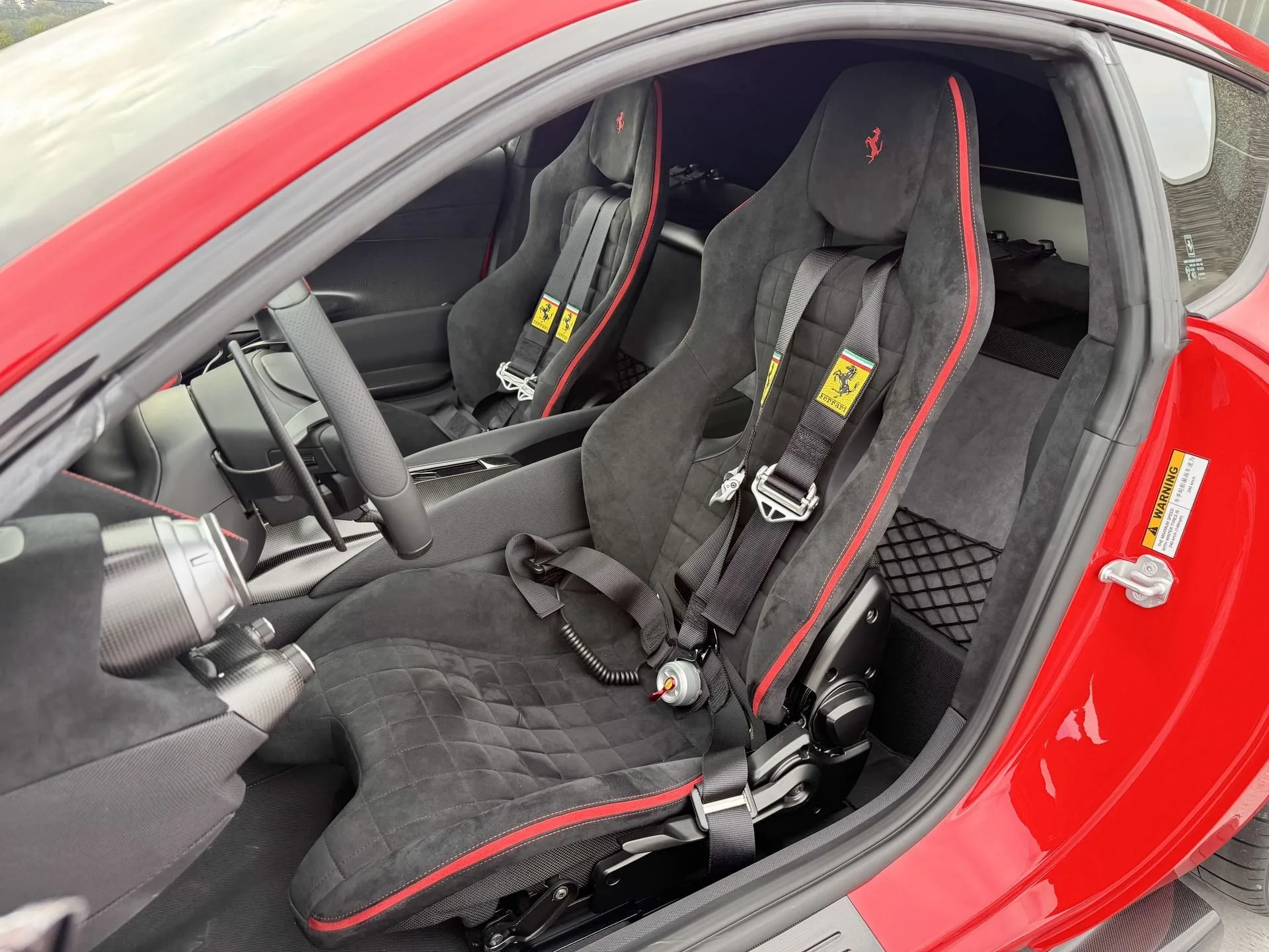 2023 Ferrari 812 Competizione, 8/22