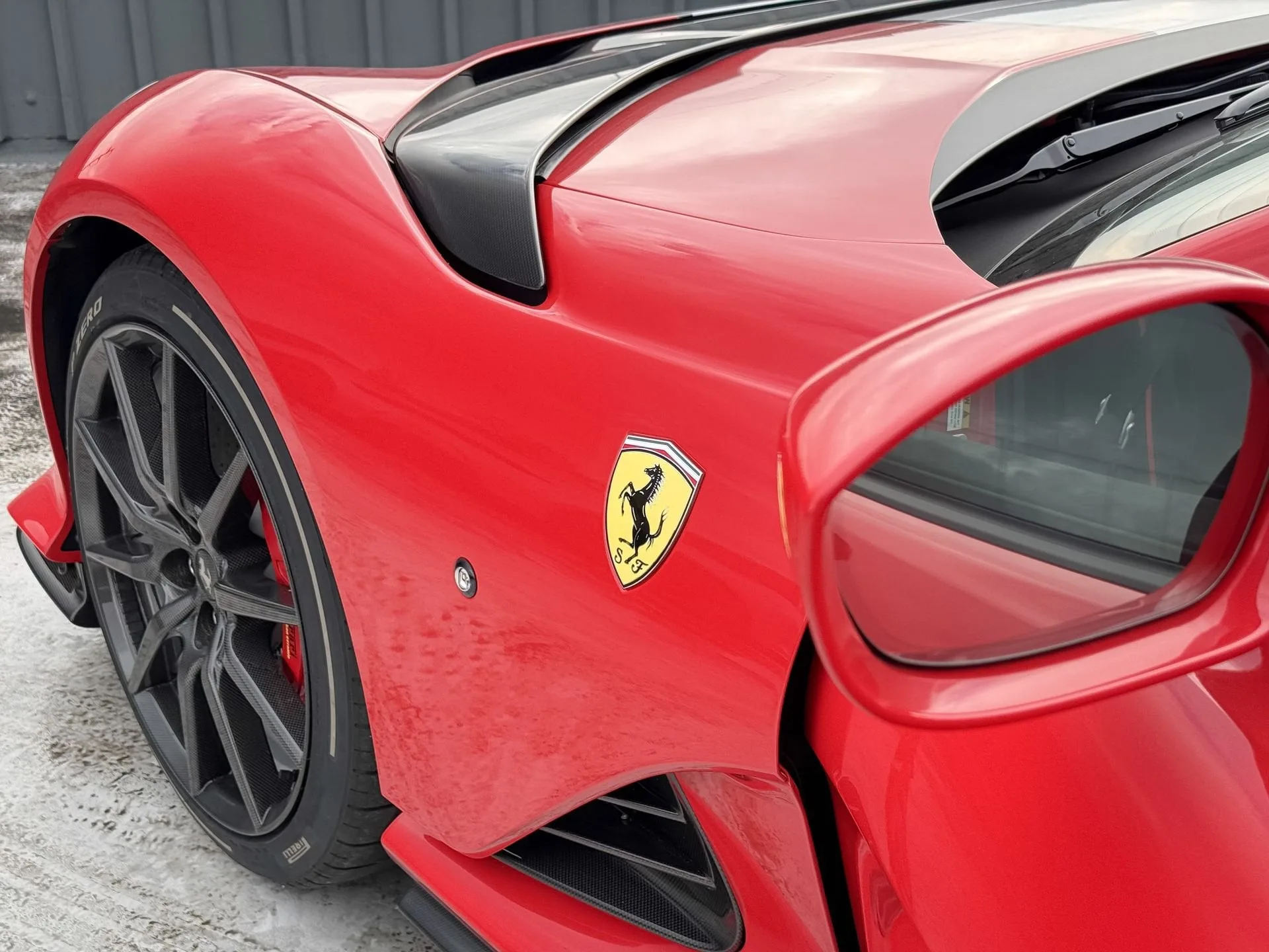 2023 Ferrari 812 Competizione, 10/22