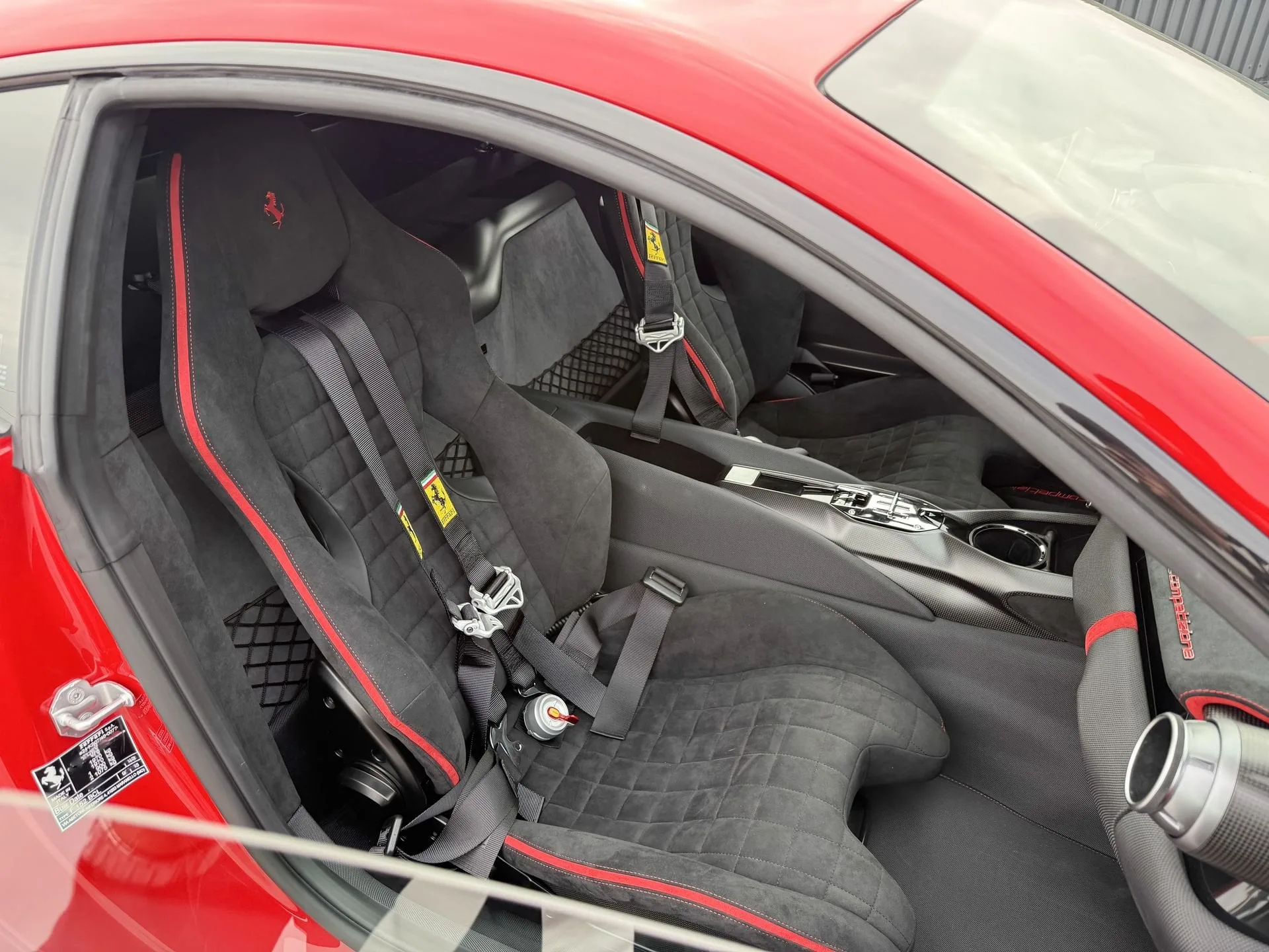 2023 Ferrari 812 Competizione, 14/22