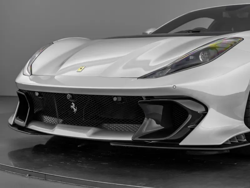 2023 Ferrari 812 Competizione, 28/30