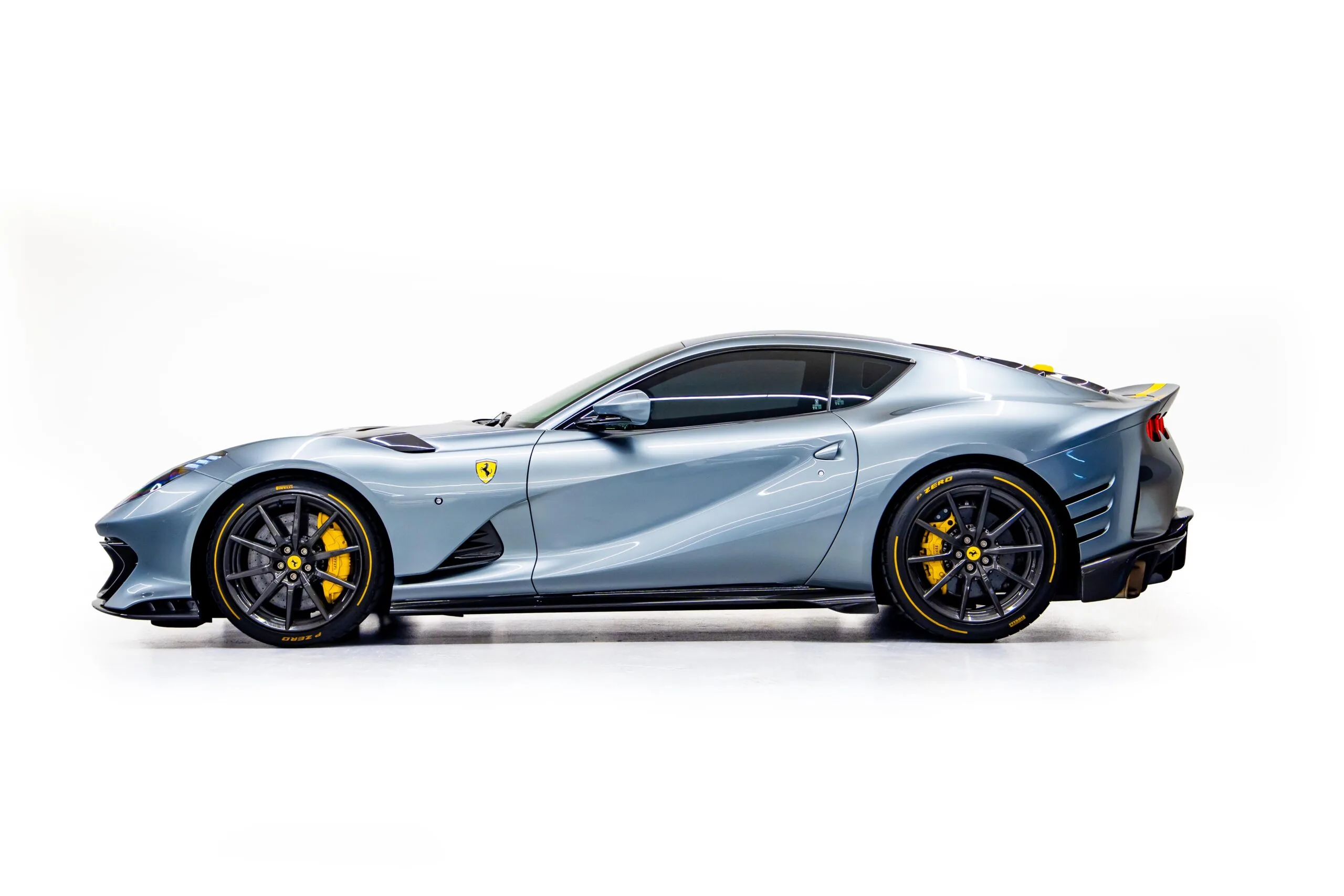 2023 Ferrari 812 Competizione, 5/20