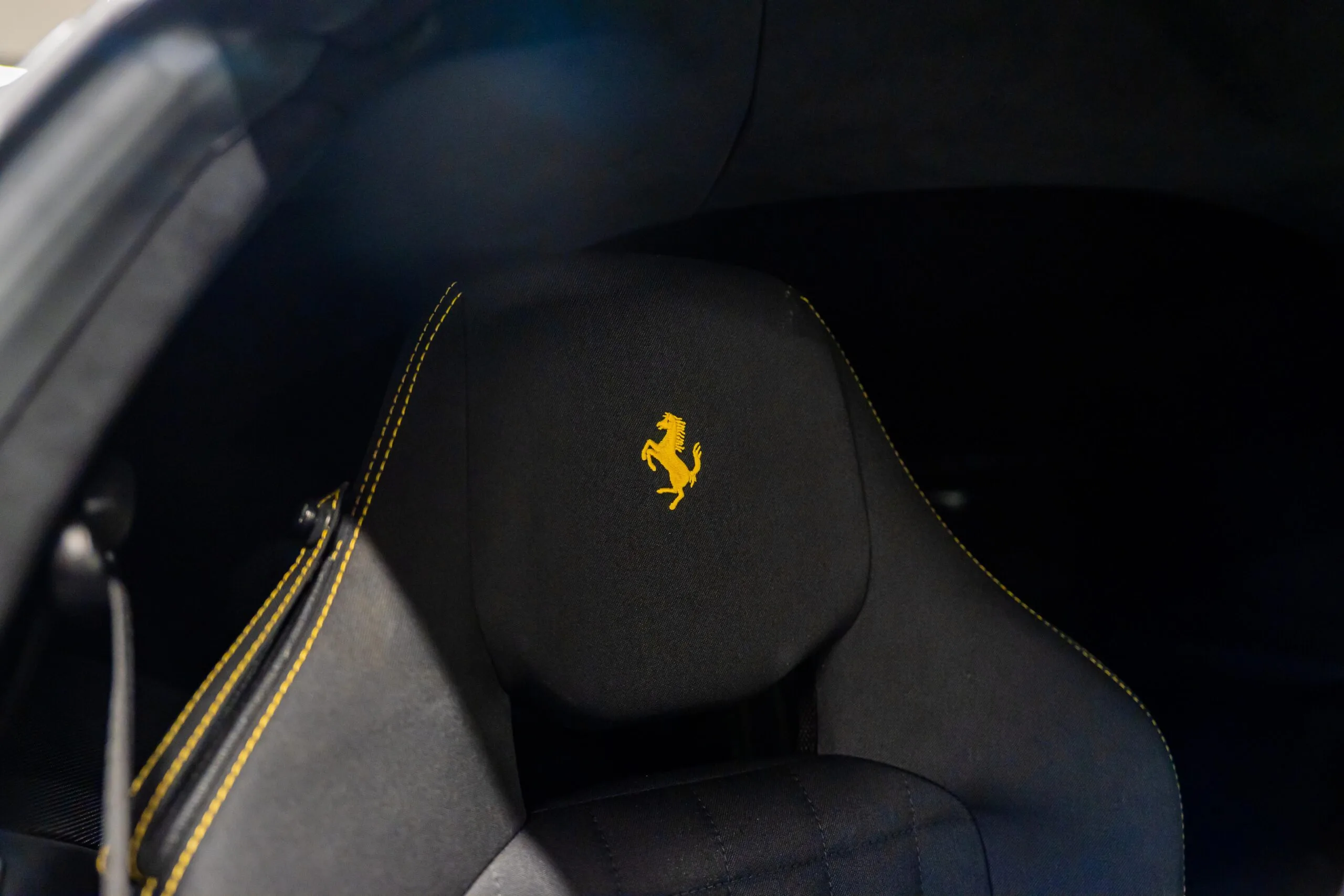 2023 Ferrari 812 Competizione, 12/20