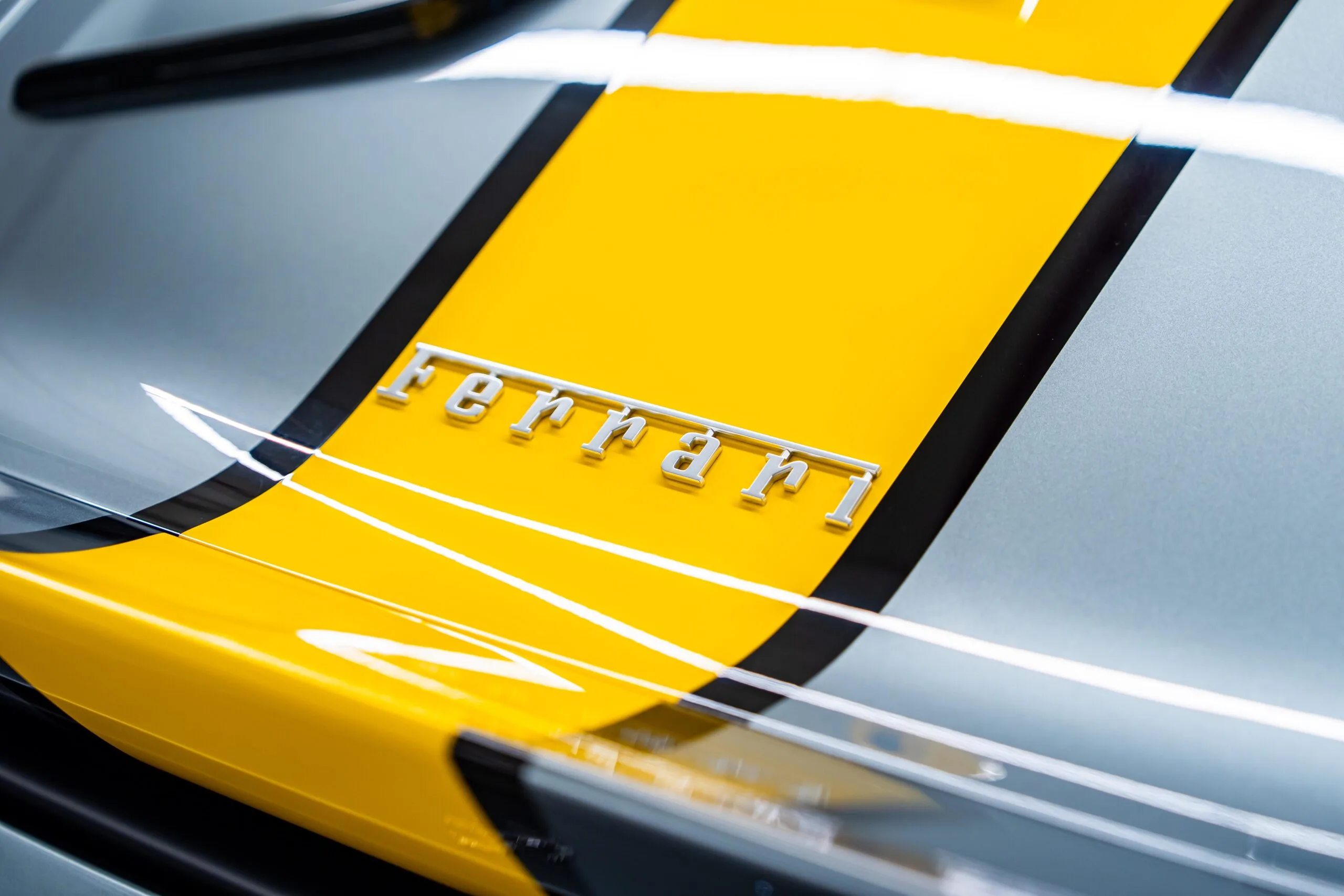 2023 Ferrari 812 Competizione, 19/20