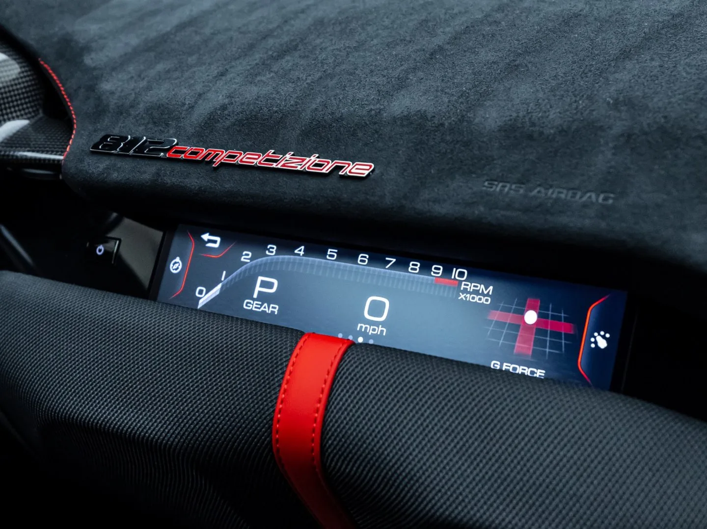 2023 Ferrari 812 Competizione, 4/30