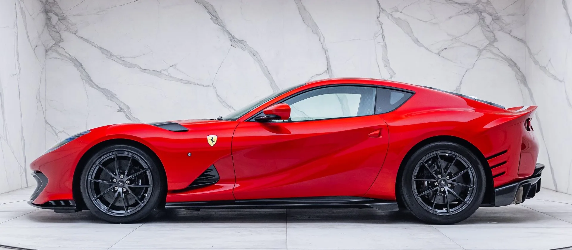2023 Ferrari 812 Competizione, 17/30