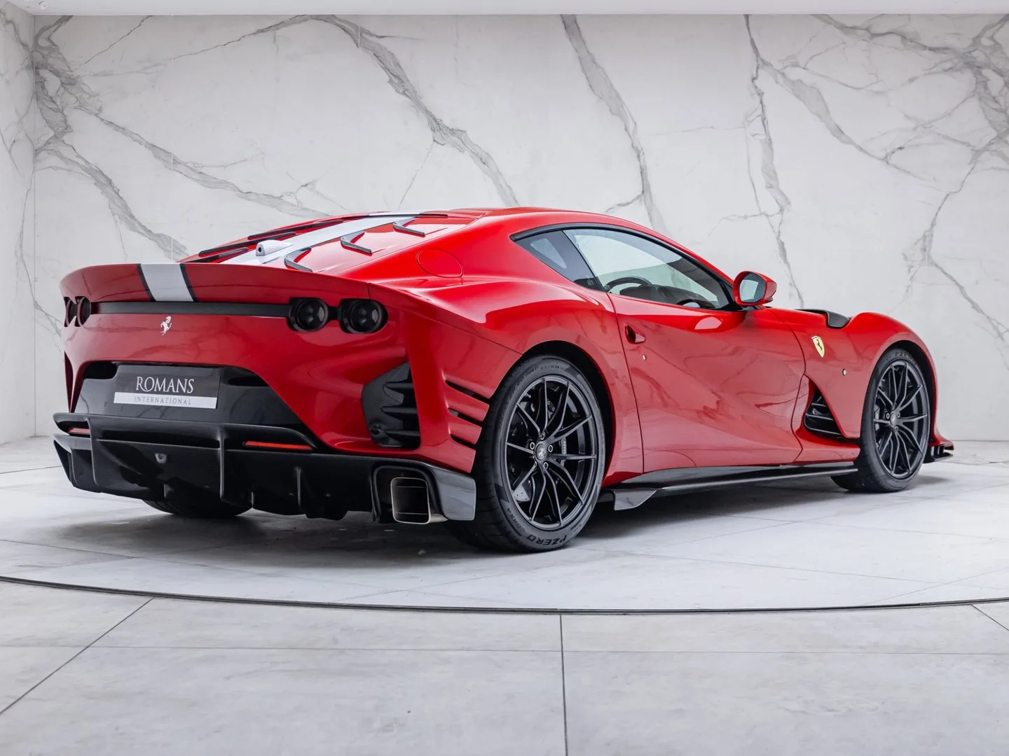 2023 Ferrari 812 Competizione, 28/30