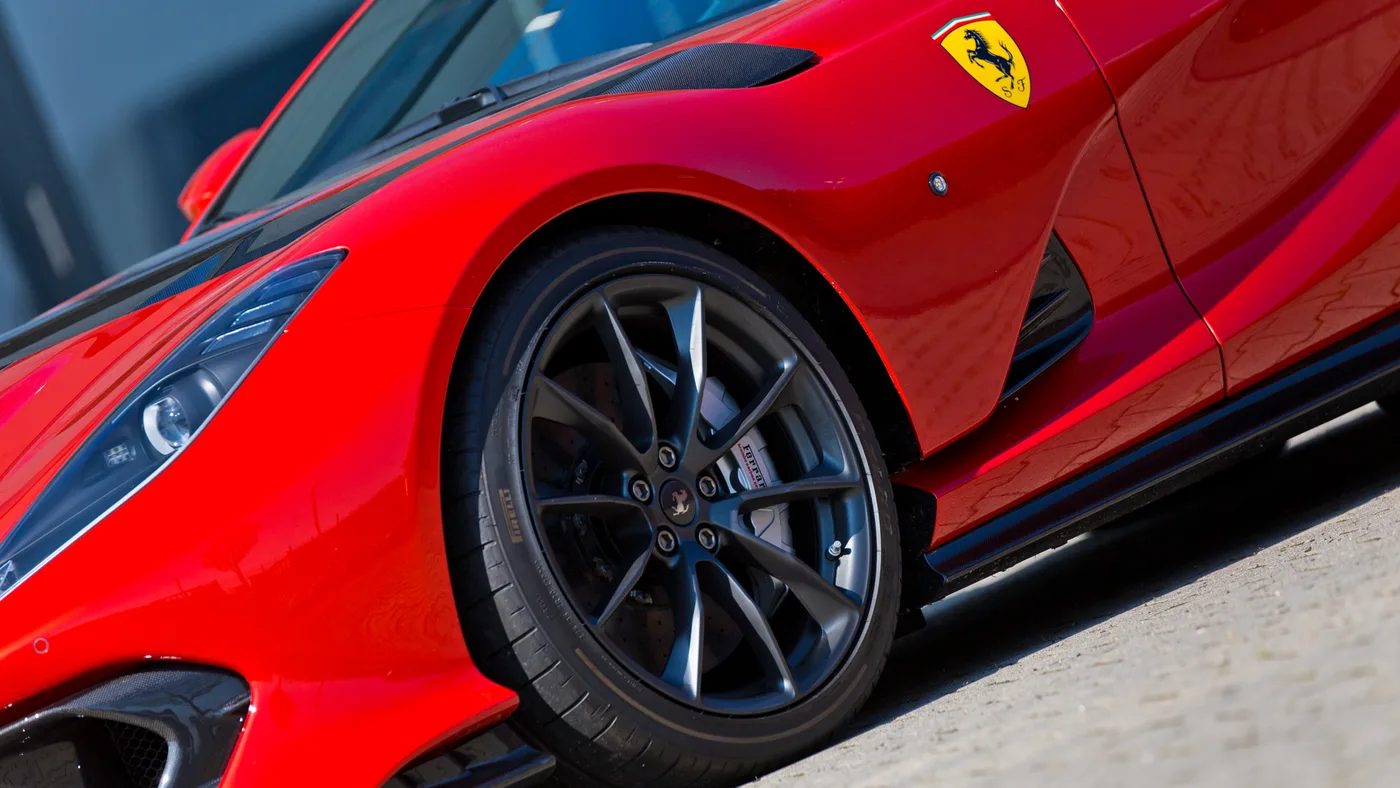 2023 Ferrari 812 Competizione offered by a specialist dealer in Cologne, Germany, photo 9 of 25