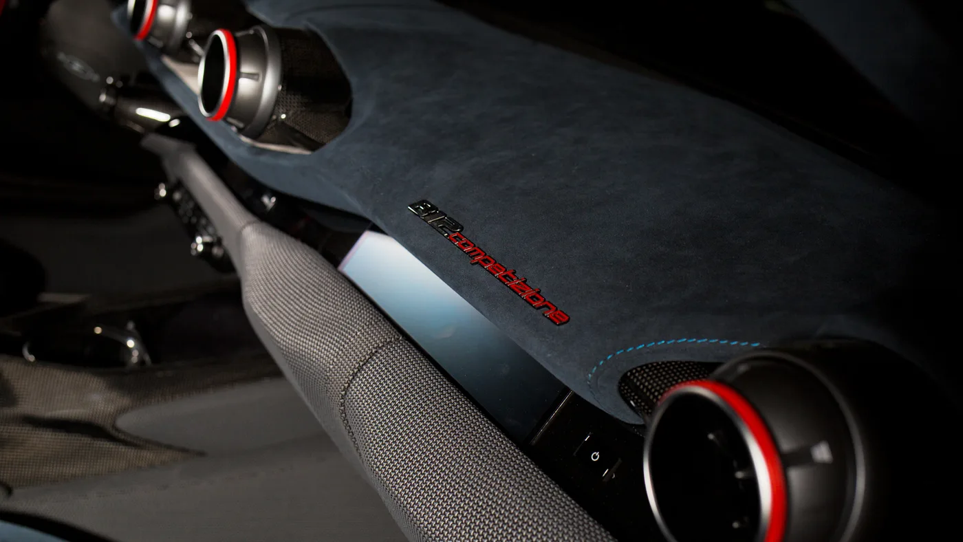 2023 Ferrari 812 Competizione offered by a specialist dealer in Cologne, Germany, photo 17 of 25
