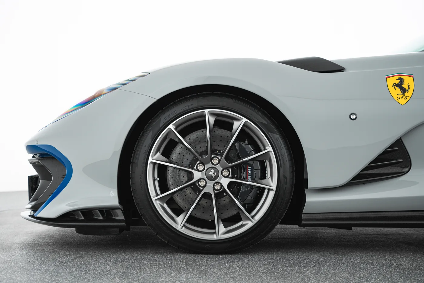 2023 Ferrari 812 Competizione Tailor Made offered by a specialist dealer in Vösendorf, Austria, photo 7 of 15