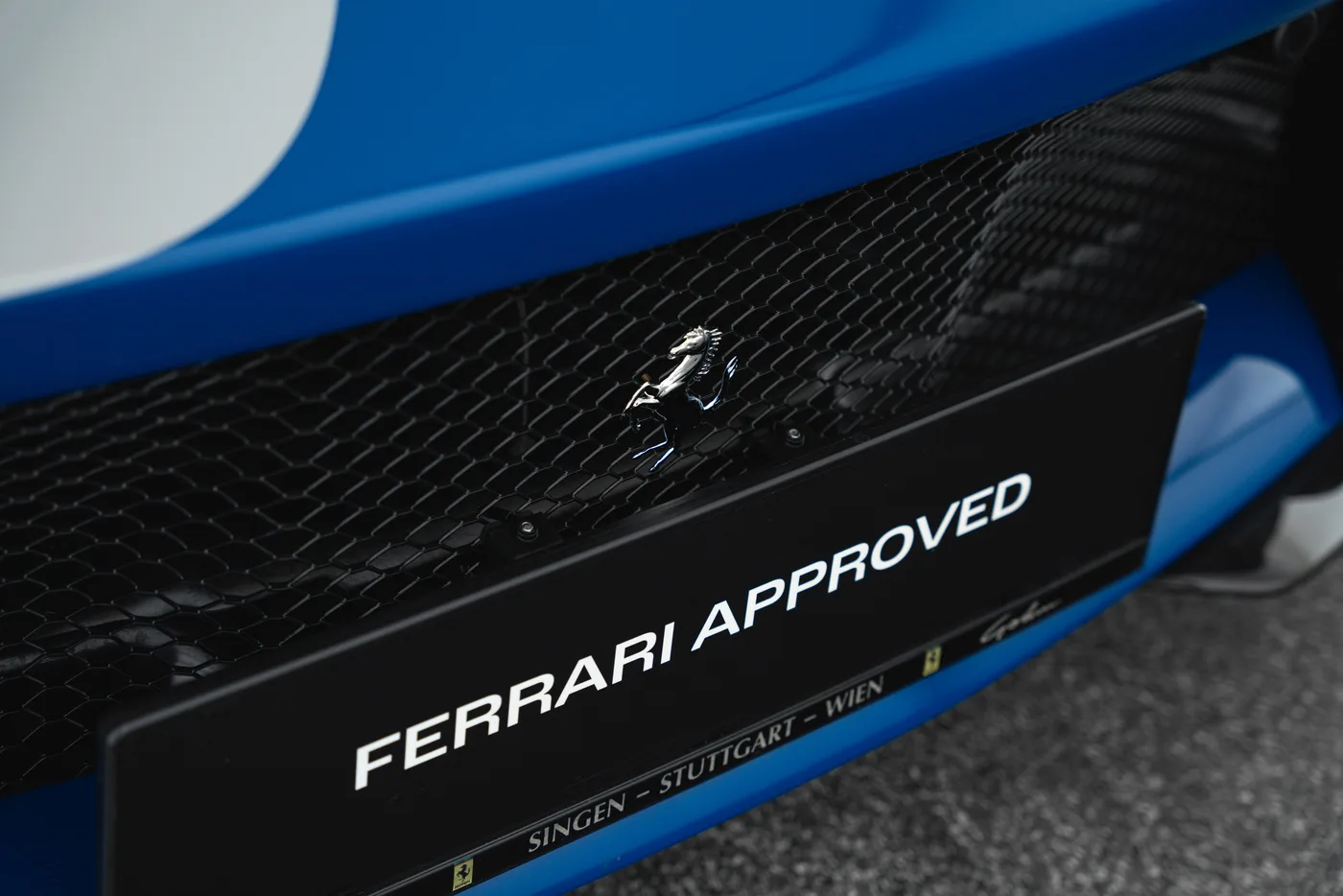 2023 Ferrari 812 Competizione Tailor Made offered by a specialist dealer in Vösendorf, Austria, photo 15 of 15