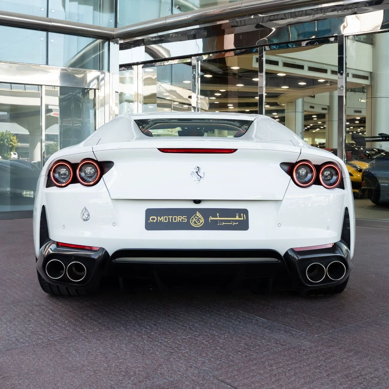 2023 Ferrari 812 GTS angeboten von einem Fachhändler in Dubai, Vereinigte Arabische Emirate, Foto 3 von 20