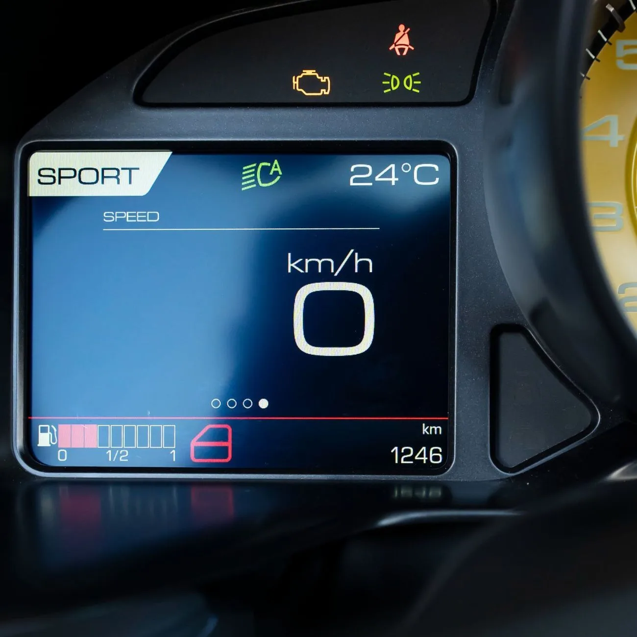 2023 Ferrari 812 GTS angeboten von einem Fachhändler in Dubai, Vereinigte Arabische Emirate, Foto 10 von 20