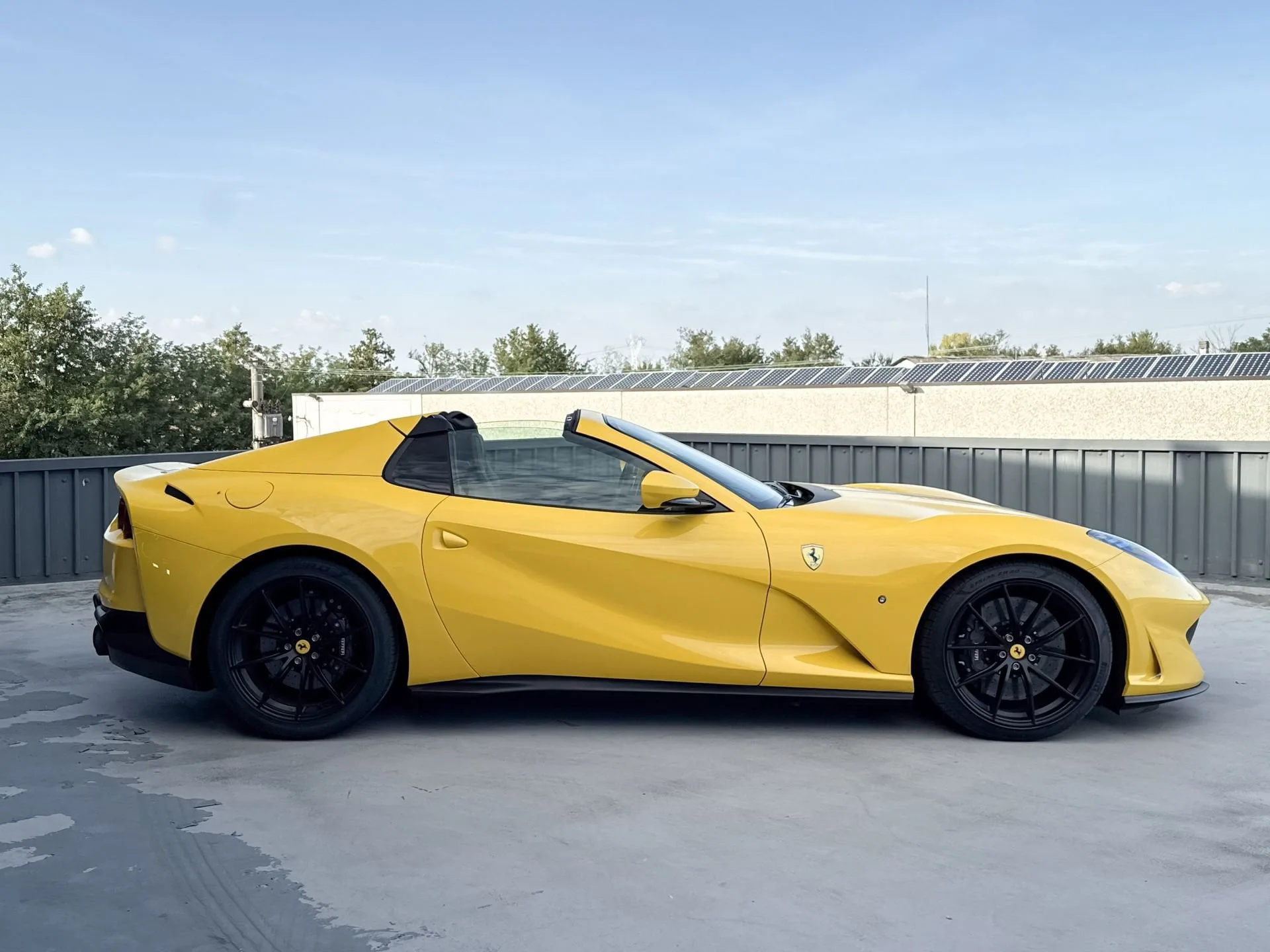 2023 Ferrari 812 GTS, 5/23