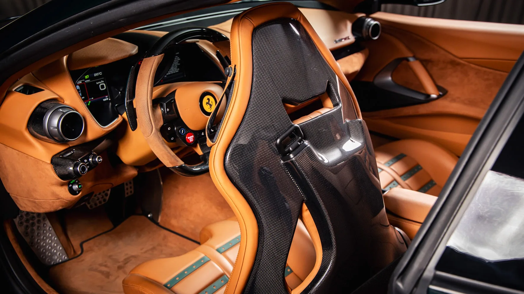 2023 Ferrari 812 GTS, 12/30