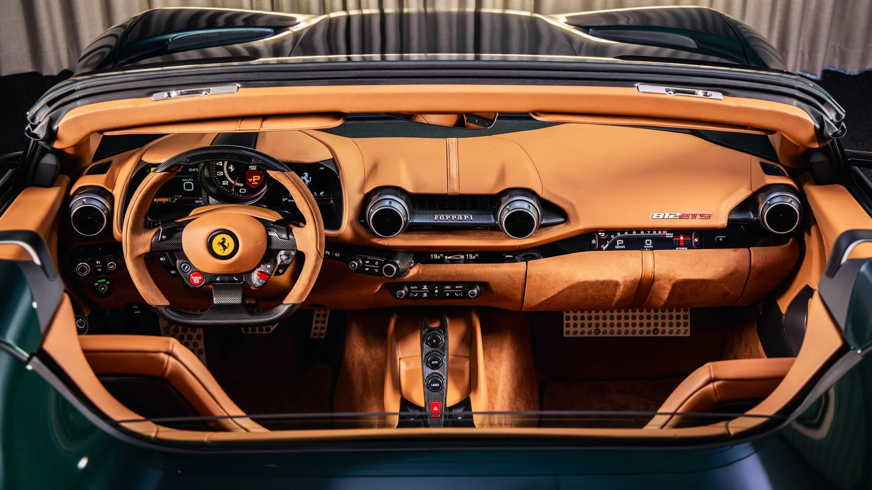 2023 Ferrari 812 GTS, 17/30