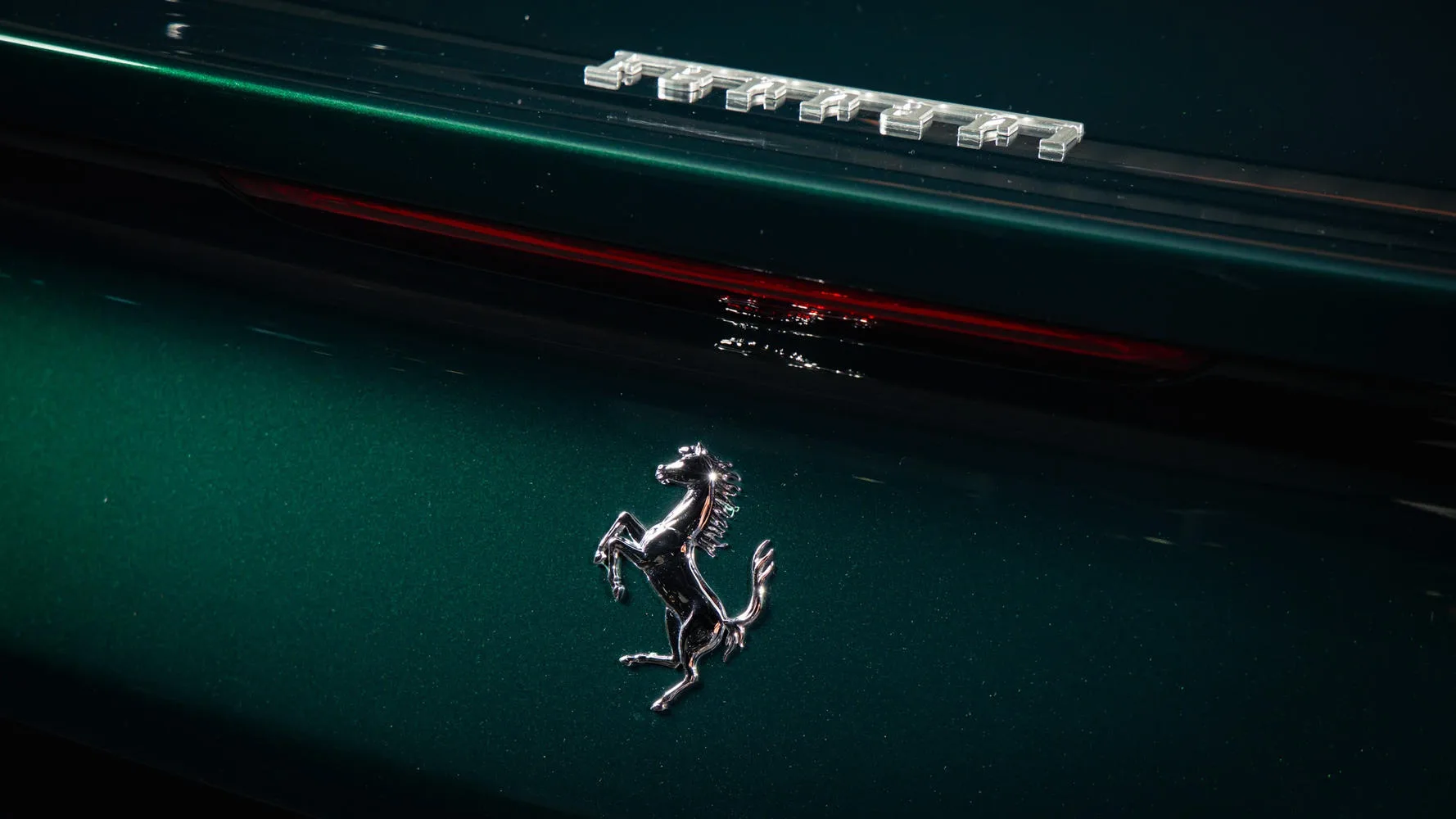 2023 Ferrari 812 GTS, 28/30