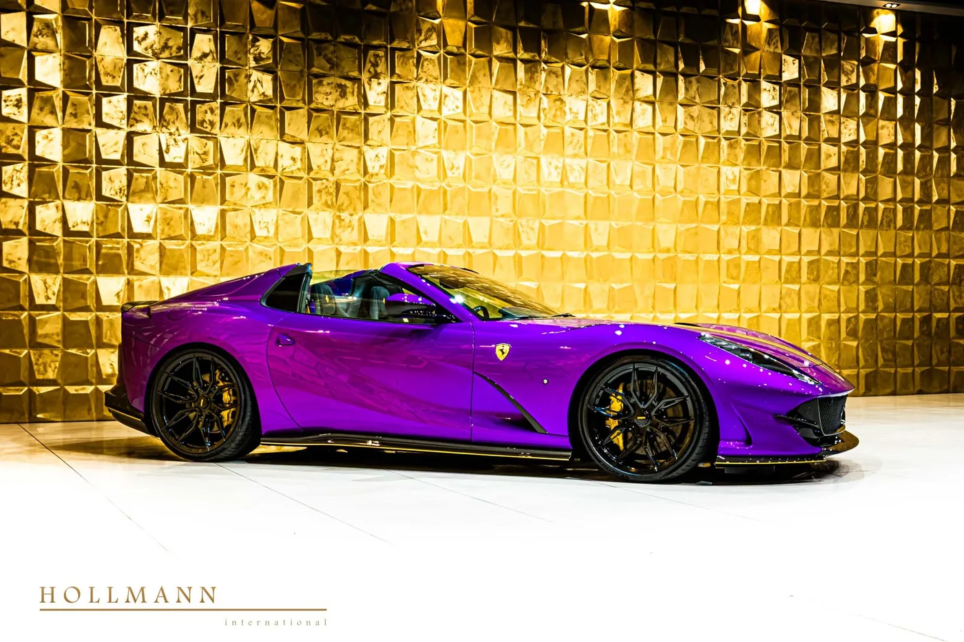 2023 Ferrari 812 GTS proposée par un concessionnaire spécialisé à Stuhr, Allemagne, photo 2 sur 8