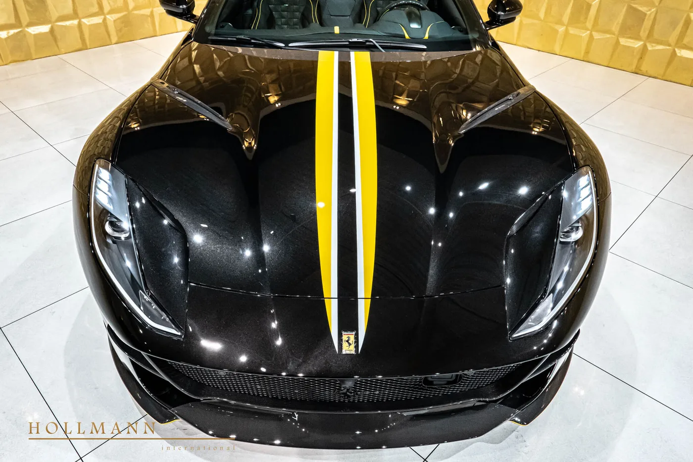 2023 Ferrari 812 GTS angeboten von einem Fachhändler in Stuhr, Deutschland, Foto 6 von 8