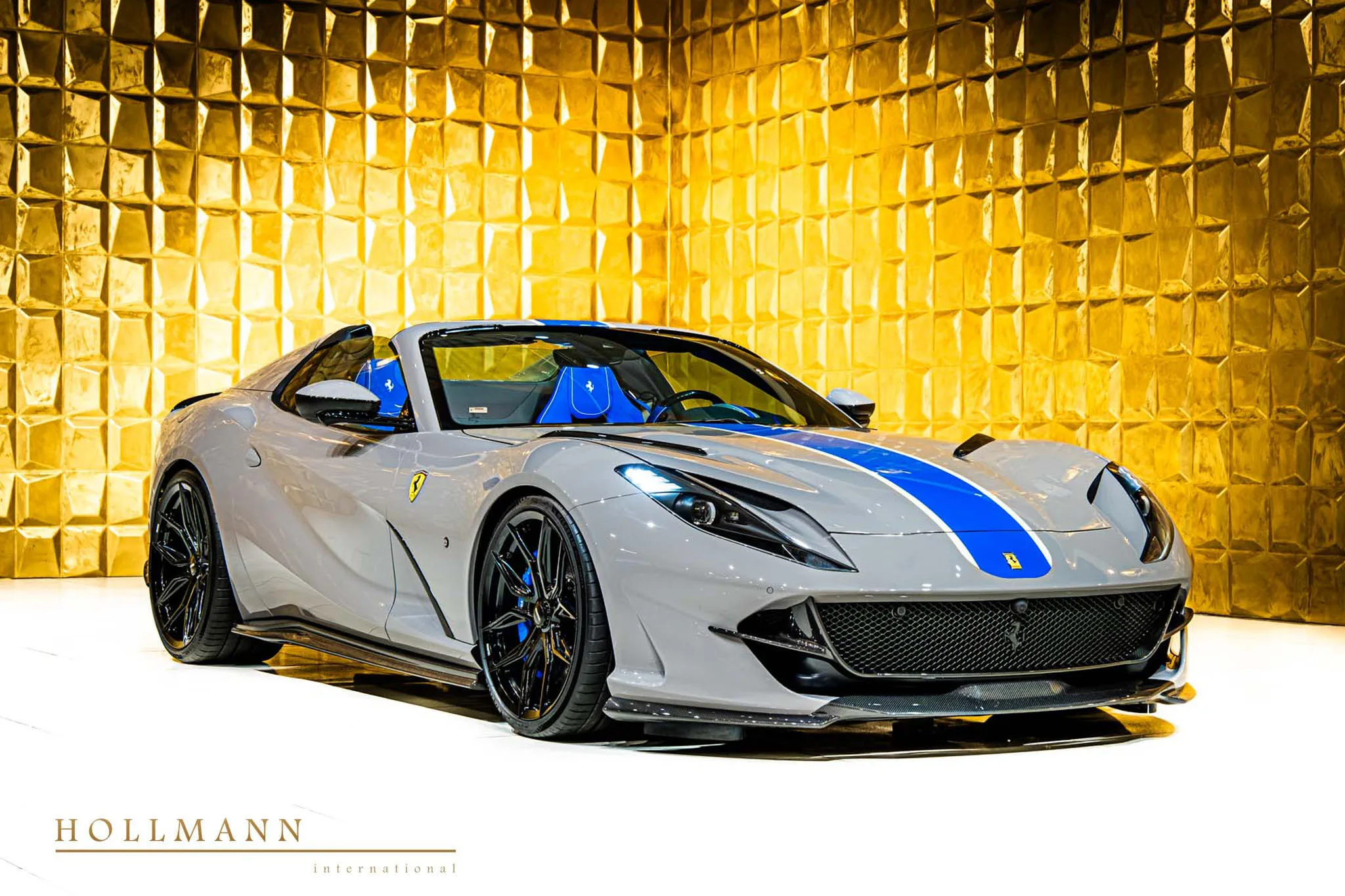 2023 Ferrari 812 GTS angeboten von einem Fachhändler in Stuhr, Deutschland, Hauptfoto