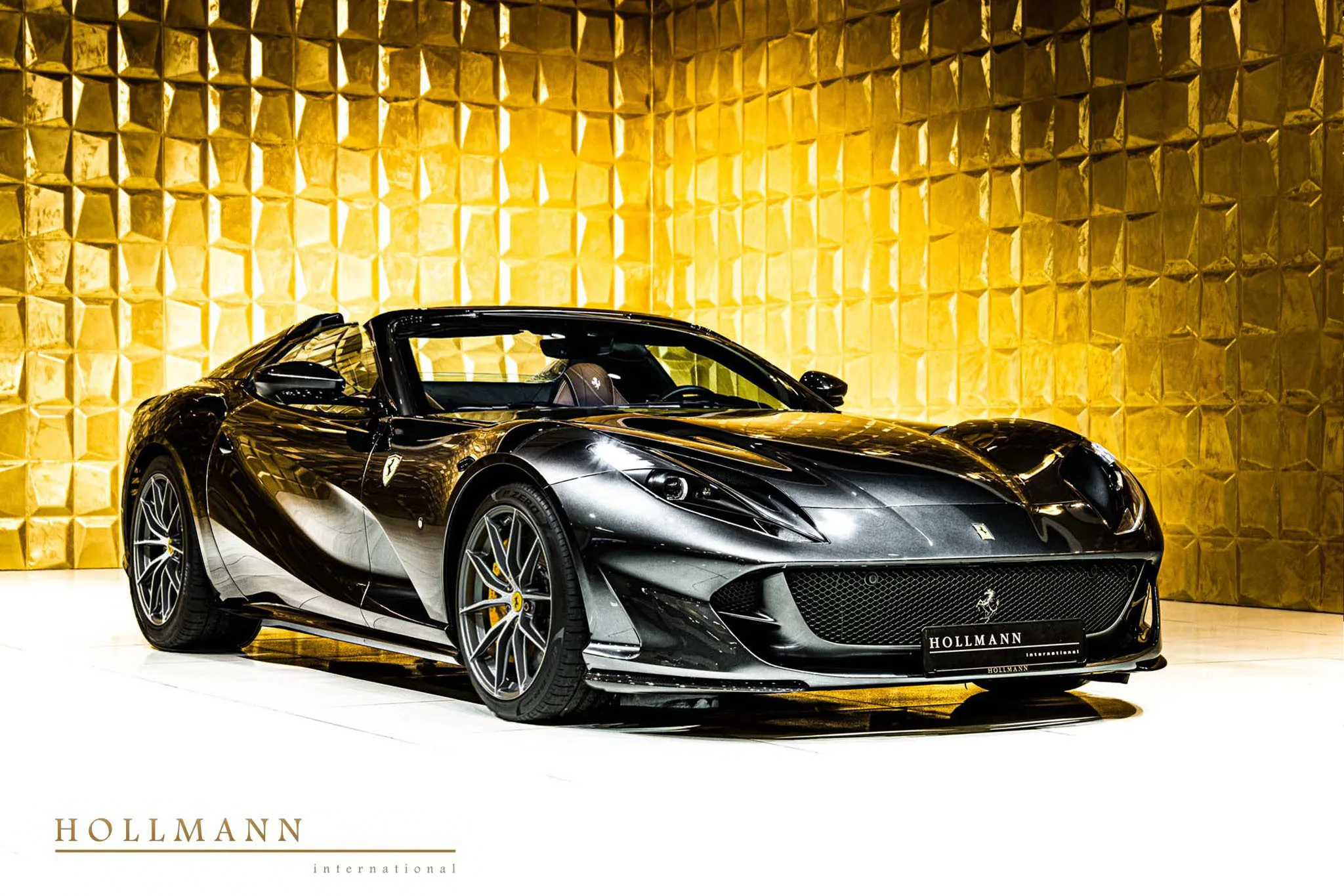 2023 Ferrari 812 GTS angeboten von einem Fachhändler in Stuhr, Deutschland, Hauptfoto