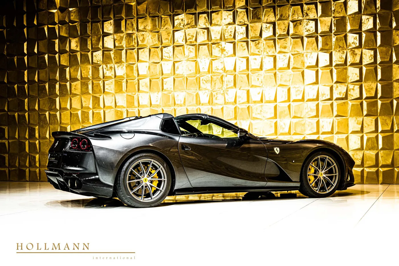 2023 Ferrari 812 GTS angeboten von einem Fachhändler in Stuhr, Deutschland, Foto 7 von 8