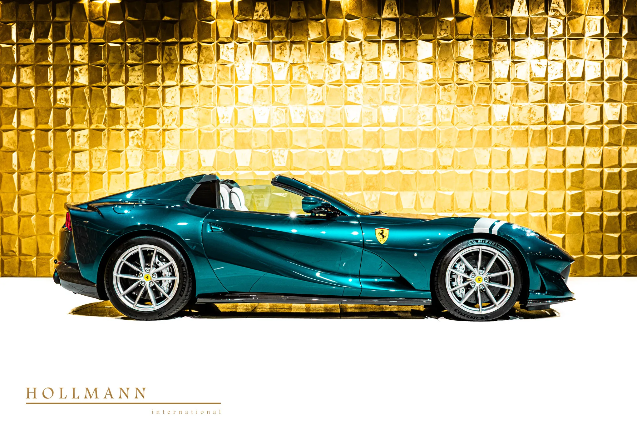 2023 Ferrari 812 GTS, 10/30