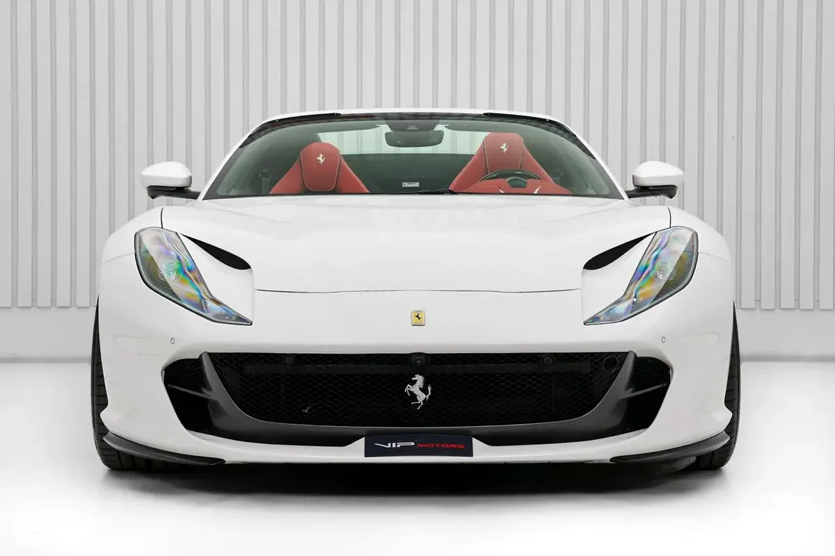 2023 Ferrari 812 GTS, 2/13