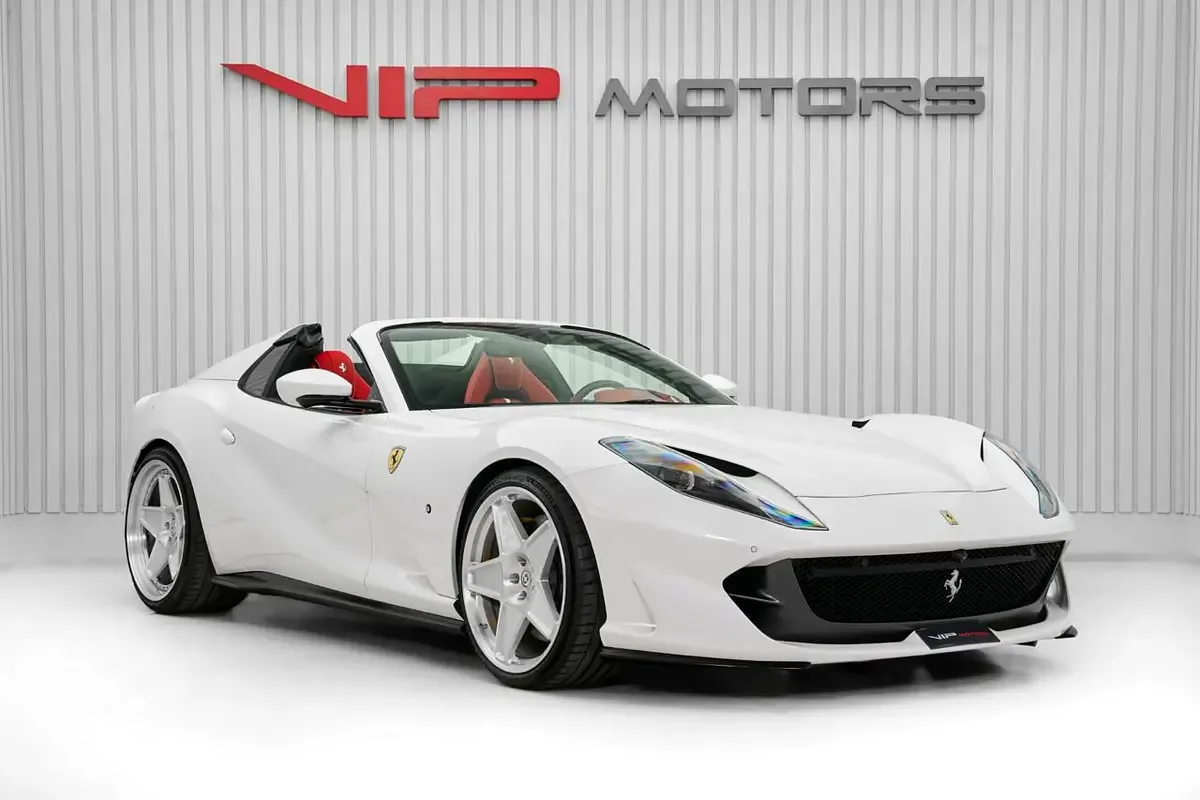 2023 Ferrari 812 GTS, 3/13