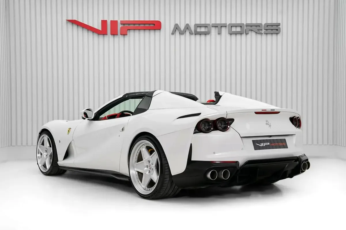 2023 Ferrari 812 GTS, 6/13