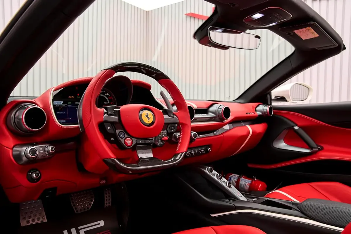 2023 Ferrari 812 GTS, 10/13