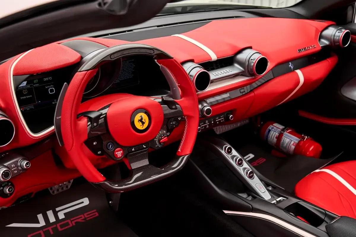 2023 Ferrari 812 GTS, 11/13