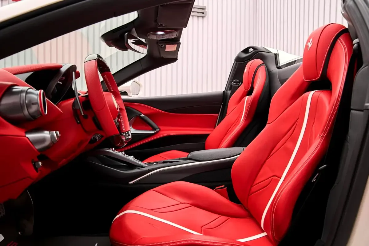 2023 Ferrari 812 GTS, 12/13