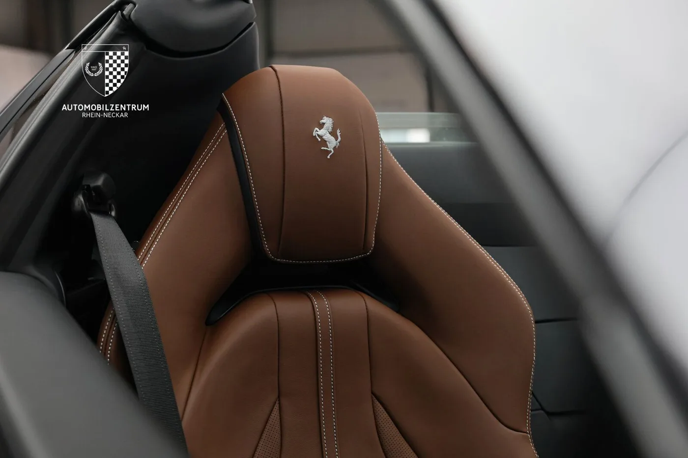 2023 Ferrari 812 GTS angeboten von einem Supersportwagenhändler in Viernheim, Deutschland, Foto 15 von 25