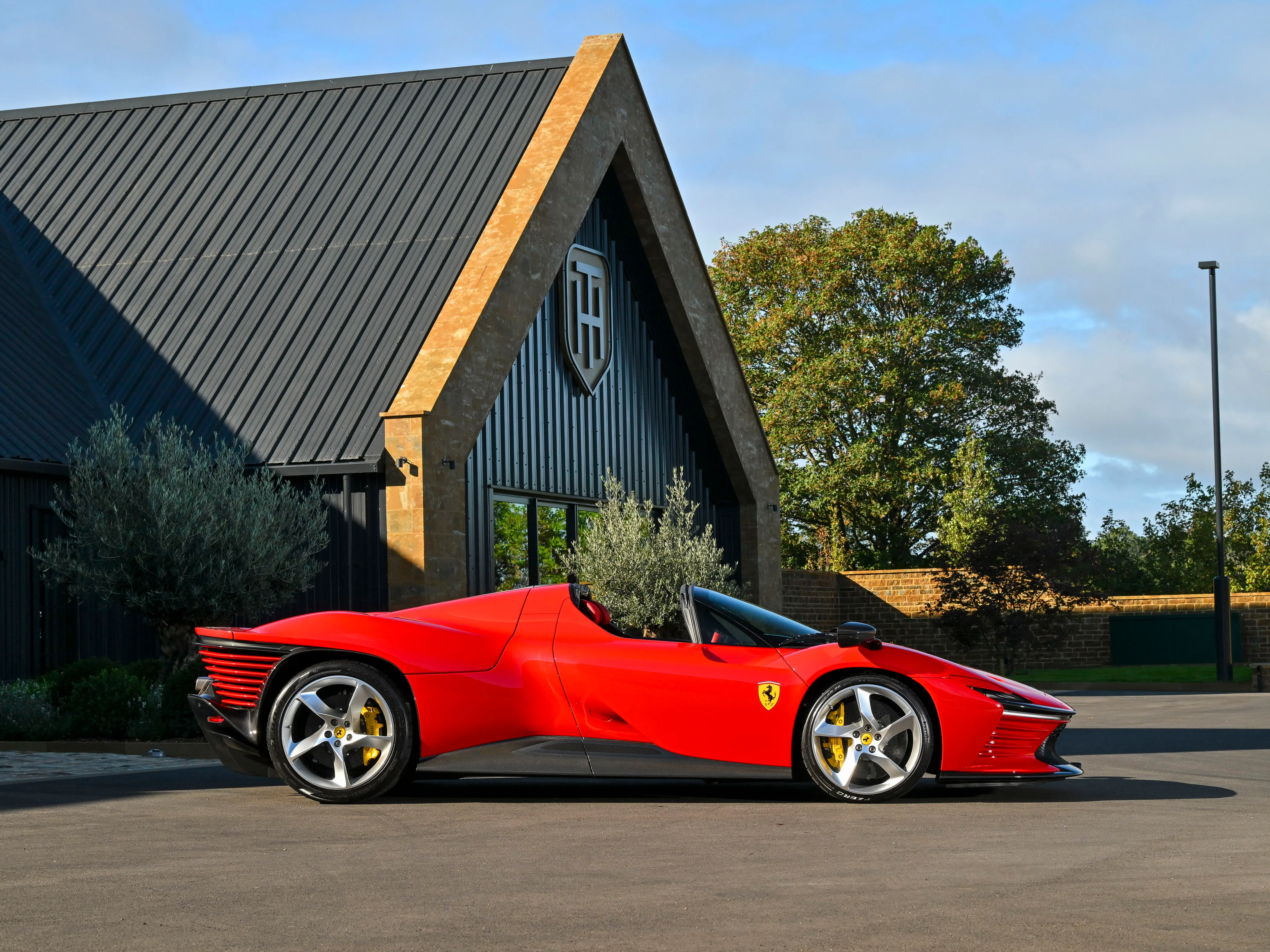 2023 Ferrari Daytona SP3, 8/30