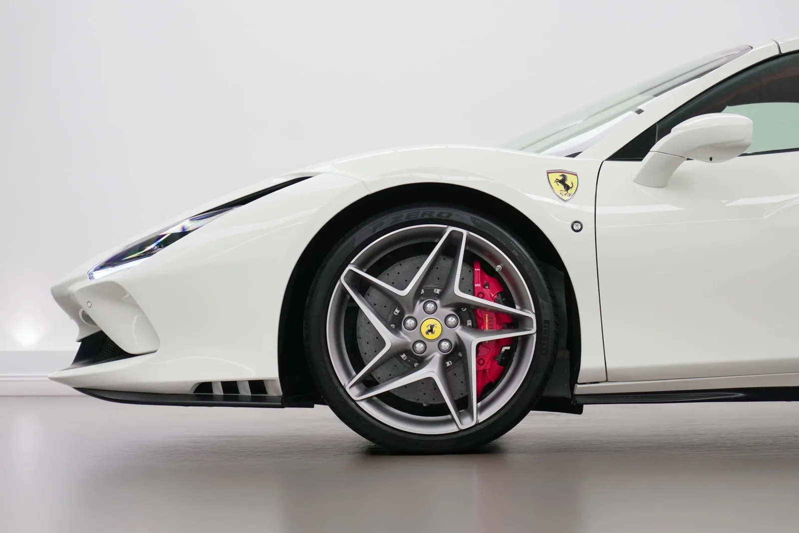 2023 Ferrari F8 Spider, 6/16