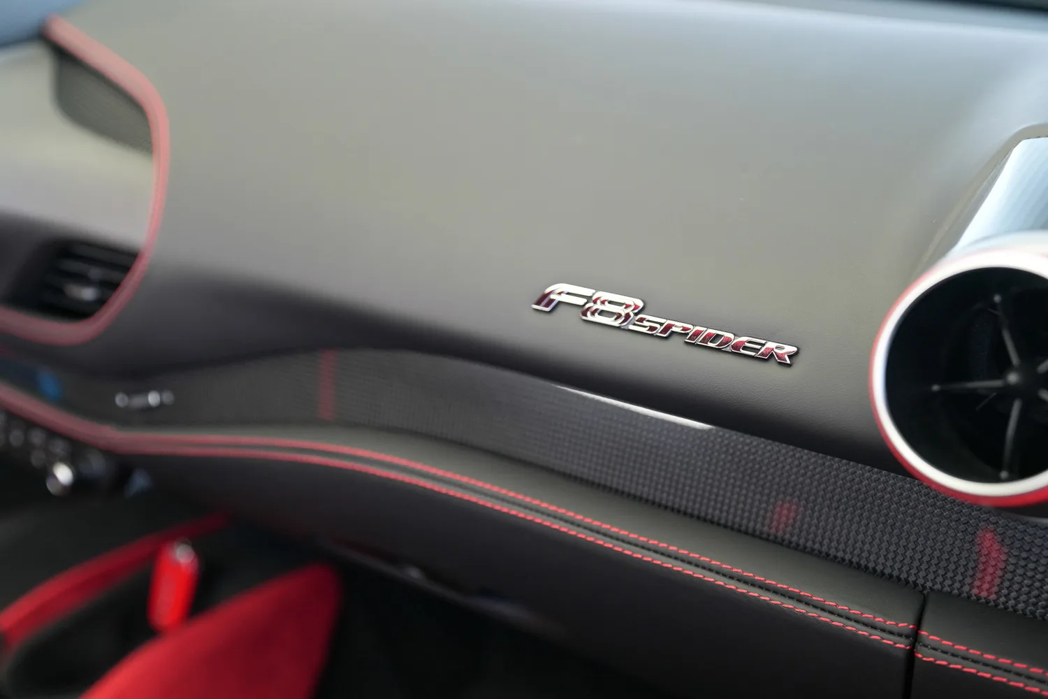 2023 Ferrari F8 Spider, 10/19
