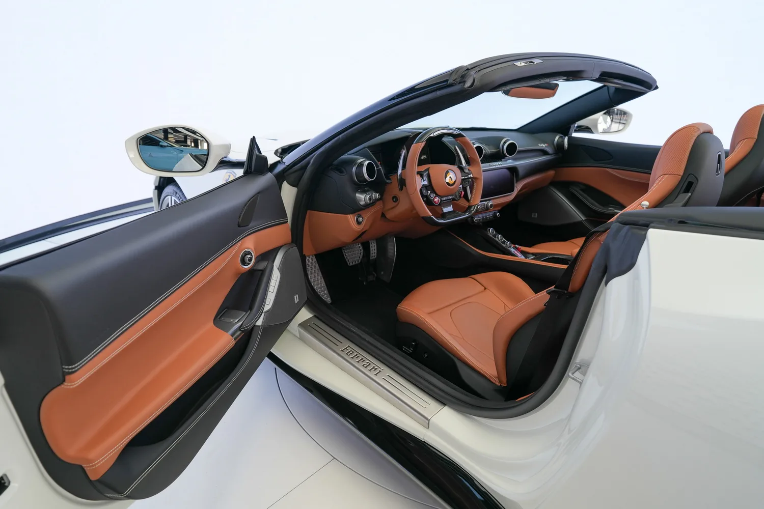 2023 Ferrari Portofino M, 2/16