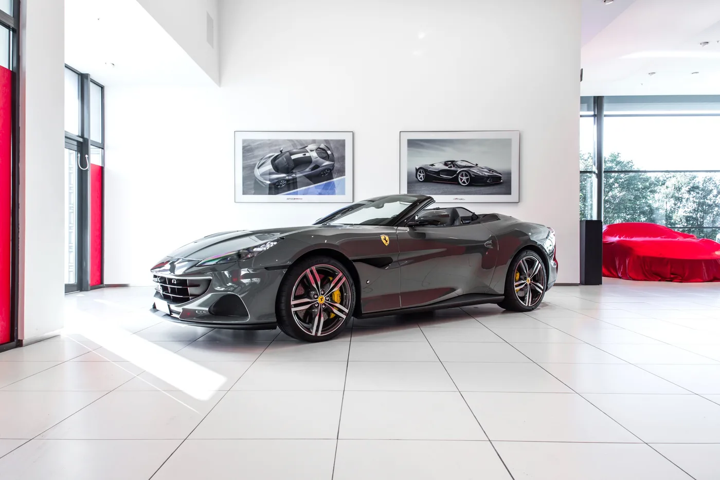 2023 Ferrari Portofino M angeboten von einem Fachhändler in Hengelo, Niederlande, Foto 2 von 15