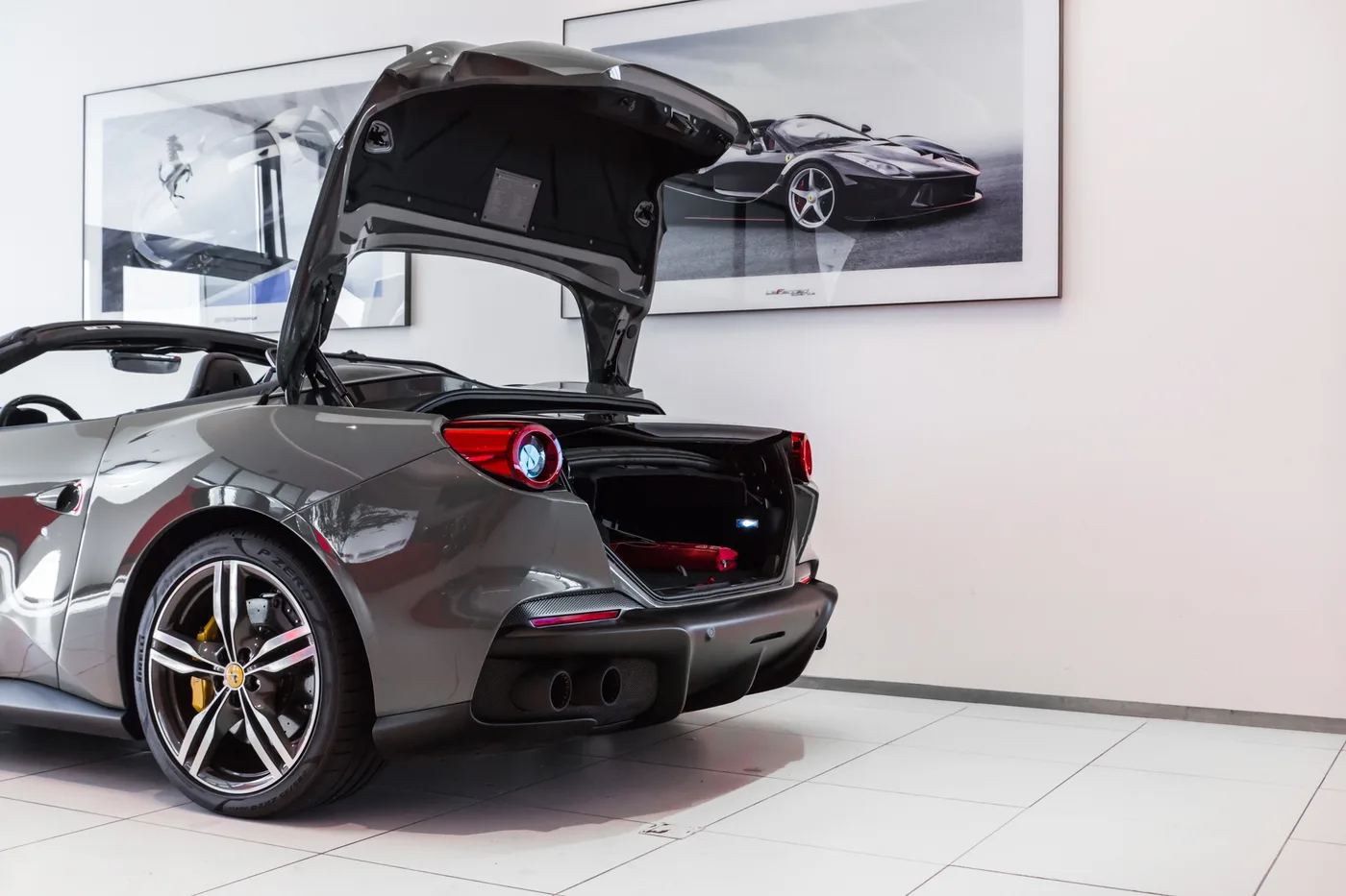 2023 Ferrari Portofino M angeboten von einem Fachhändler in Hengelo, Niederlande, Foto 9 von 15