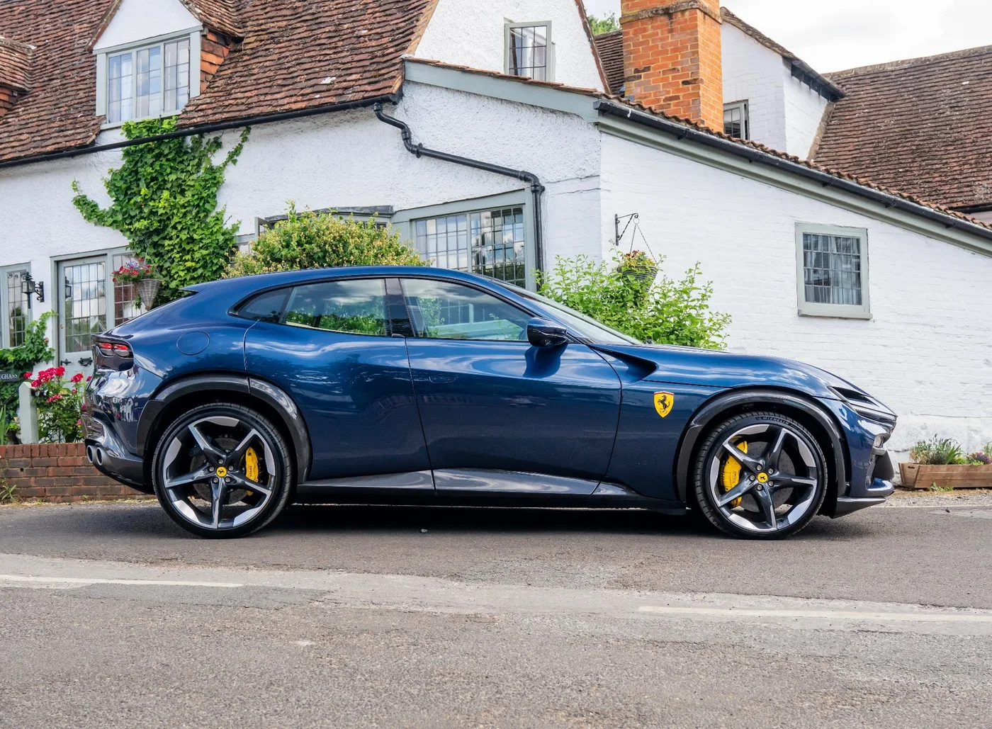 2023 Ferrari Purosangue angeboten von einem Fachhändler in Banstead, Vereinigtes Königreich, Foto 2 von 15