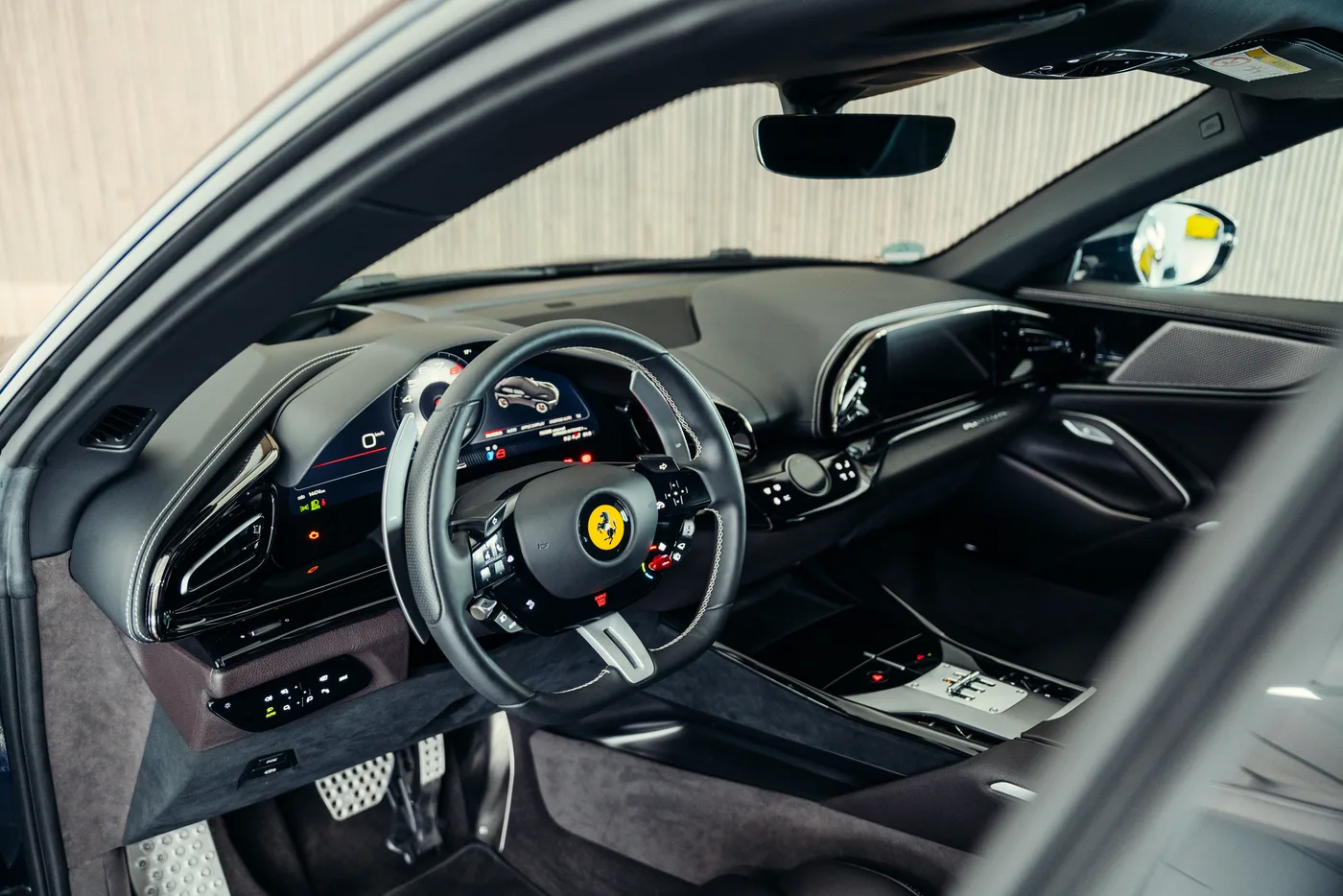 2023 Ferrari Purosangue angeboten von einem Oldtimerspezialisten in Stuttgart, Deutschland, Foto 25 von 25