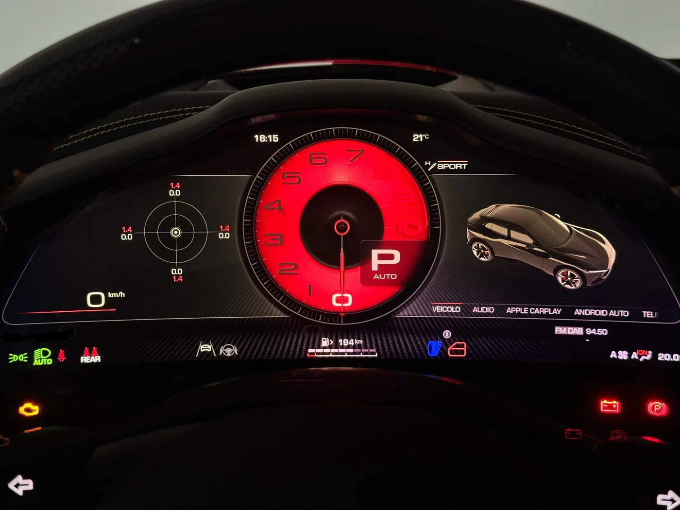 2023 Ferrari Purosangue angeboten von einem Fachhändler in Frankfurt am Main, Deutschland, Foto 9 von 15