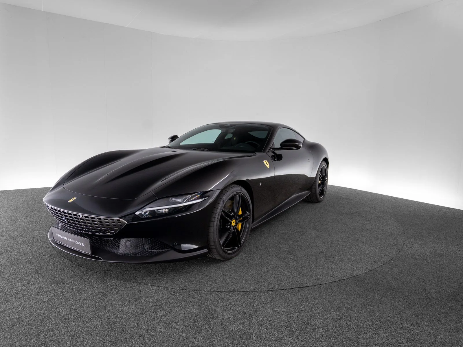2023 Ferrari Roma offered by a specialist dealer in Singen, Germany, main photo