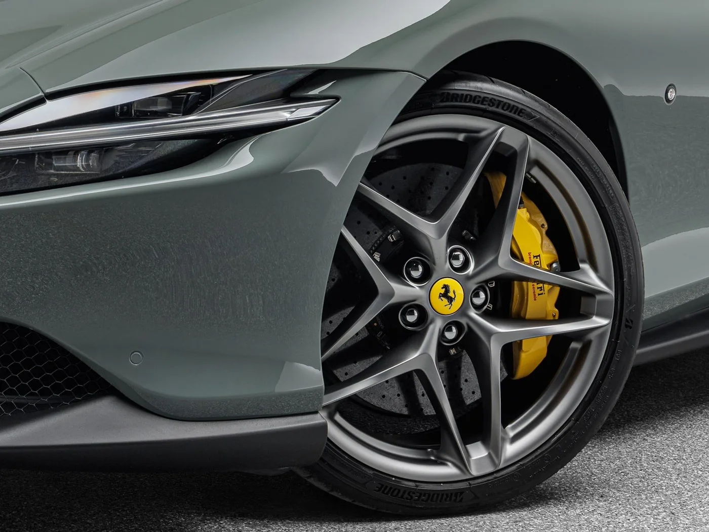2023 Ferrari Roma offered by a specialist dealer in Böblingen, Germany, photo 11 of 15